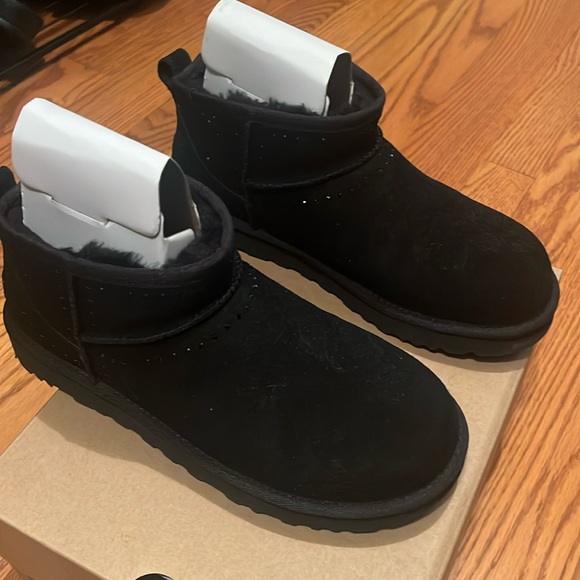 Ugg Mini bling classic boots - Picture 11 of 12